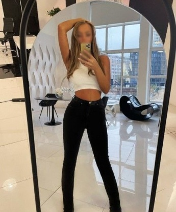 💋 Я - настоящая профессионалка с сексуальным опытом, готовая осуществить все ваши фантазии и желания! 🔥 Уверенно воплощу любые сценарии - от нежности и ласки до страсти и порока. 😈 Мои услуги ориентированы на долгие и насыщенные встречи, обещаю, что останетесь очень довольны! 💫 Обладаю умением создавать расслабляющую, эротическую атмосферу. Нежный массаж, французский, глубокий оральный секс и масса других удовольствий 👅💦 Только положительные отзывы от довольных клиентов! 🌹 На фото - настоящая я, без ретуши и обмана. Обещаю, что наша встреча будет уникальной и незабываемой! 💫 Смело пишите мне, и я окуну вас в море наслаждения и настоящей страсти. 💕 Жду тебя, мой дорогой, для незабываемых моментов в Москве. 🌃 Василиса